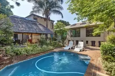 33 op First Guesthouse Johannesburg