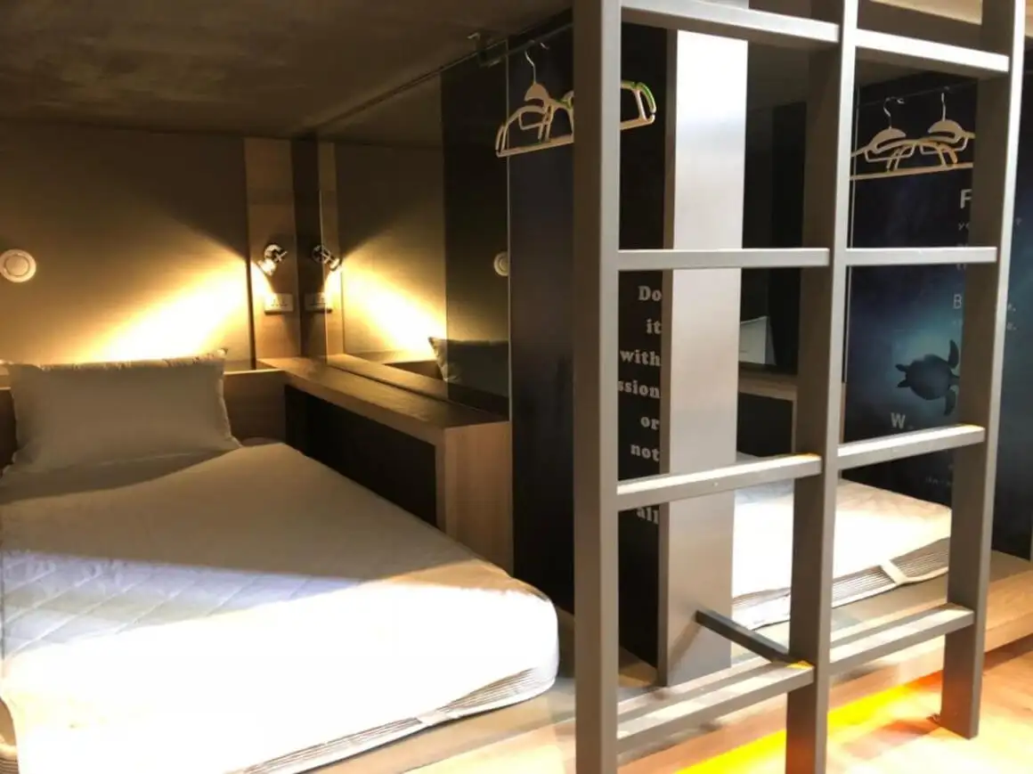Taipėjaus naktiniame turguje užsidegė neoninės šviesos