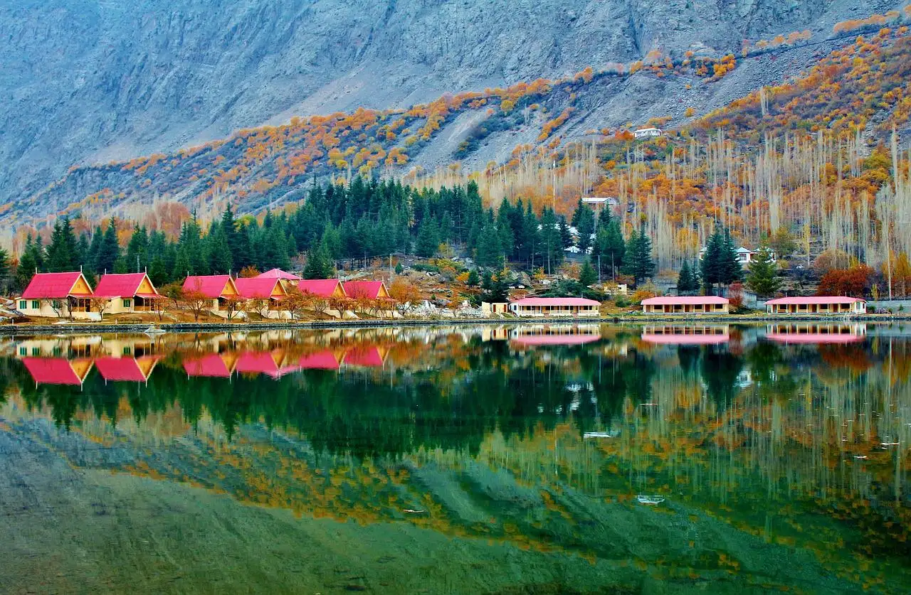 Kachura järv, Pakistan