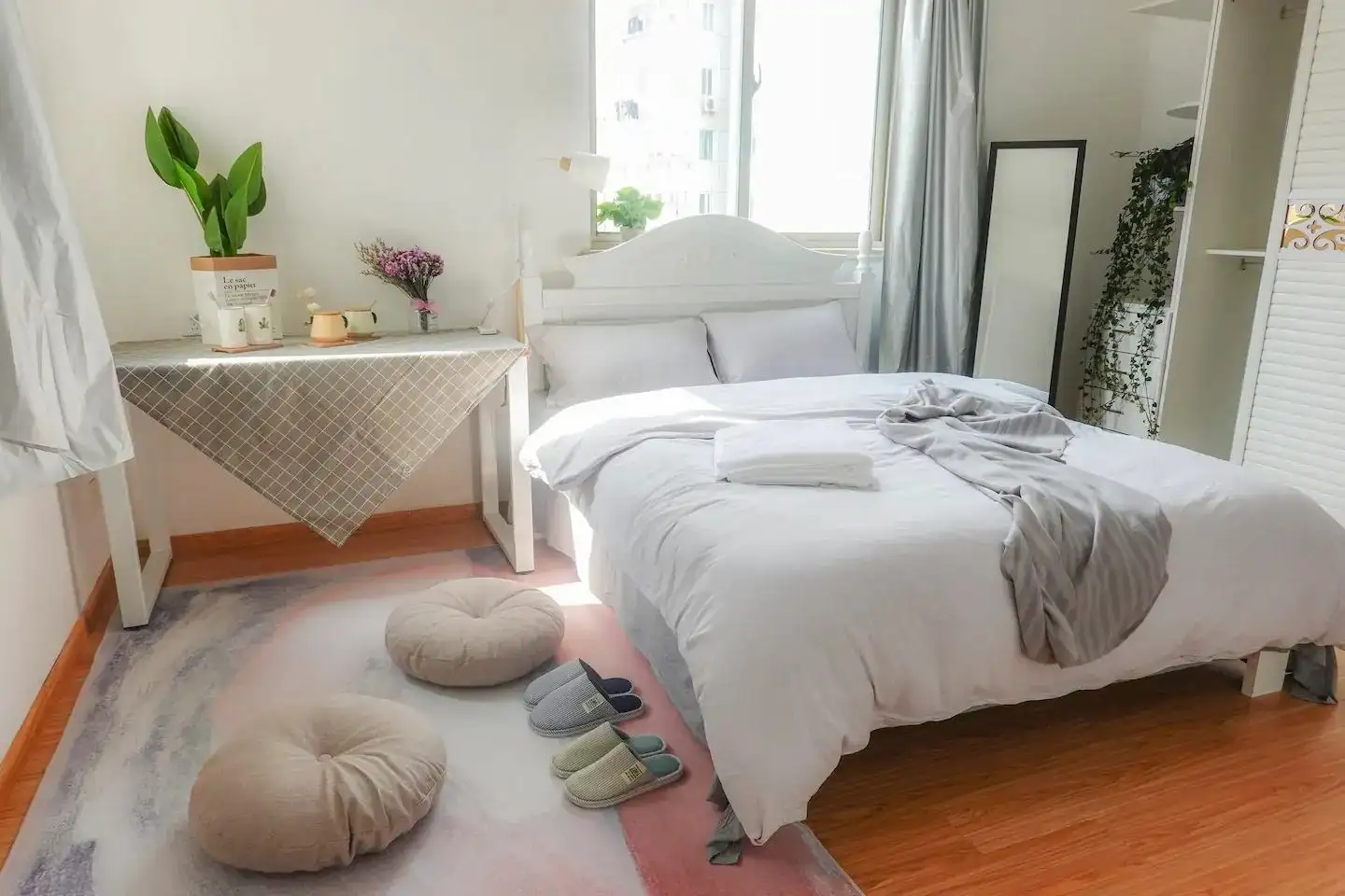 Chambre avec vue sur la grande ville