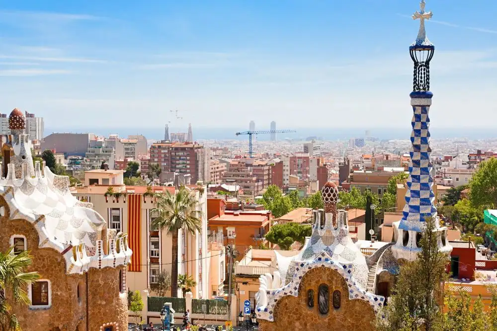 Barcelone est une belle ville qui propose des retraites de yoga à prix abordables