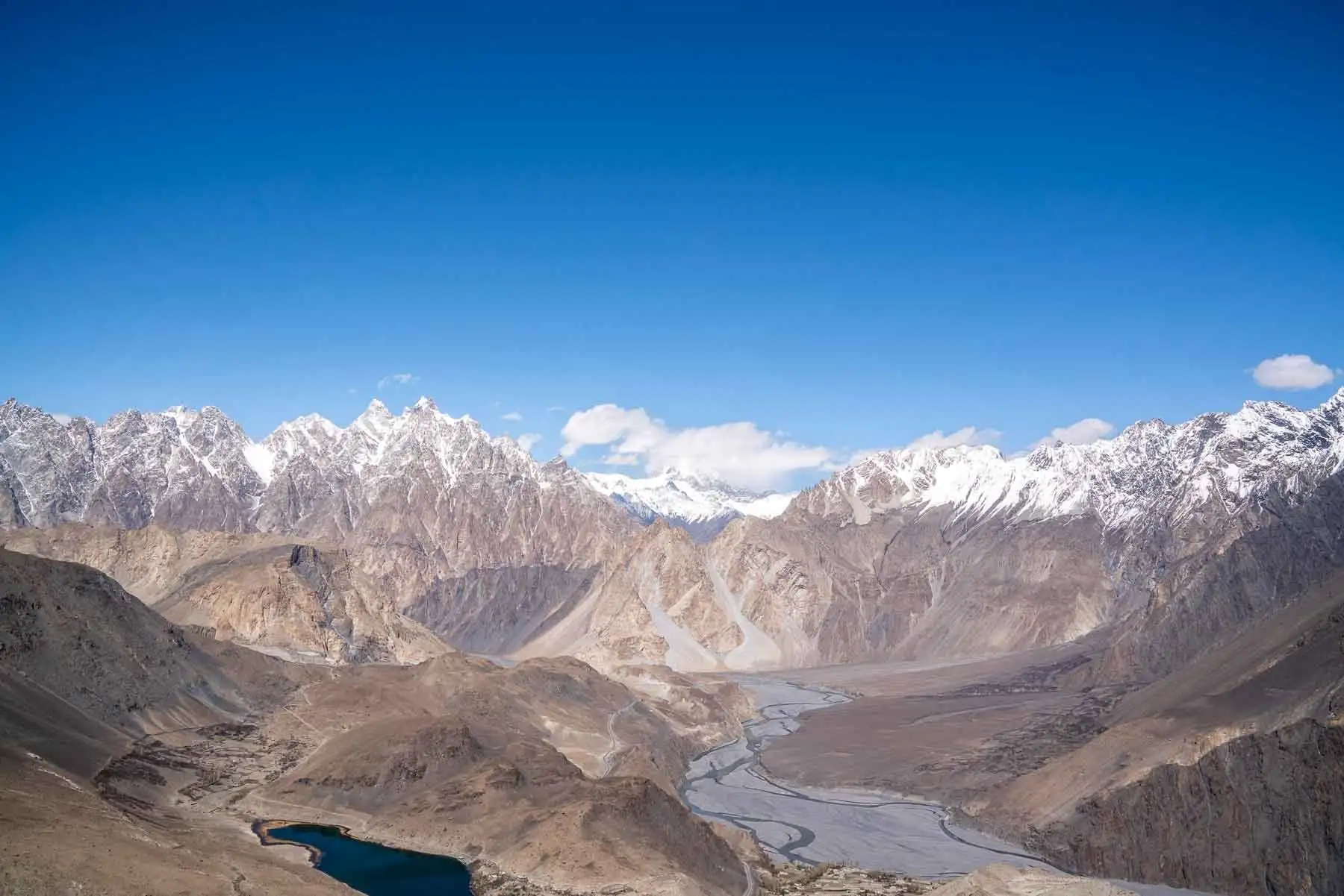 pohodi po gorah Karakoram v Pakistanu