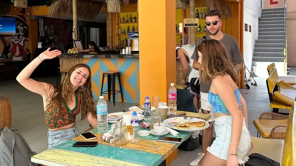 cebu philippines nacho auberge amis