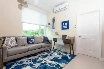 Apartamento tipo estudio ubicado en Westgate Hills, cerca del aeropuerto y centros comerciales