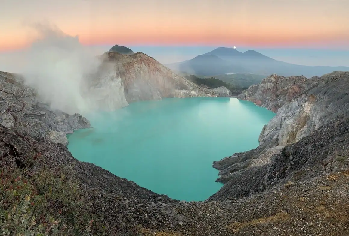 mount ijen indonéská sopka