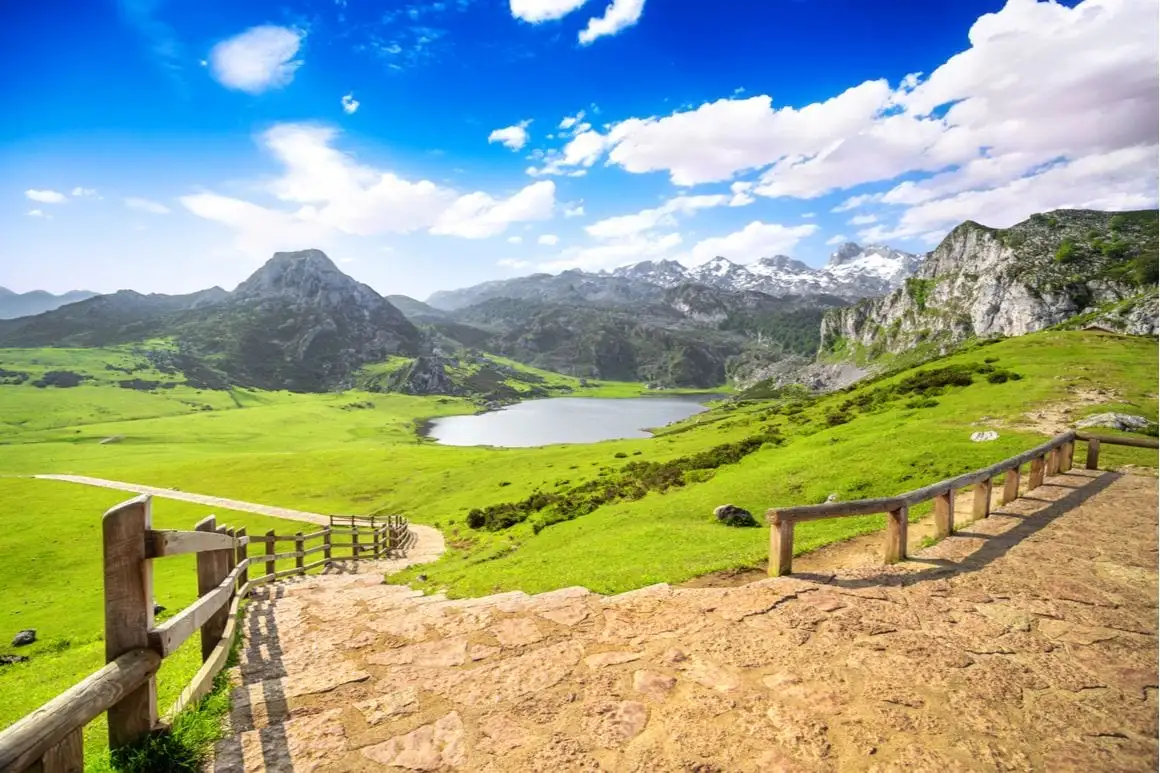 Sentier des Lacs de Covadonga Espagne