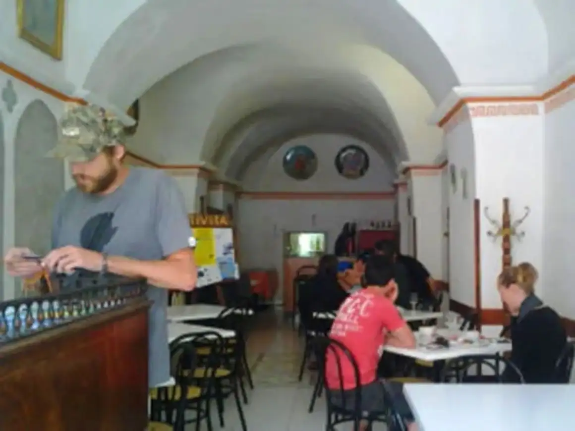 Pokój w pensjonacie typu bed and breakfast w malowniczej wiosce Amalfi na zboczu wzgórza