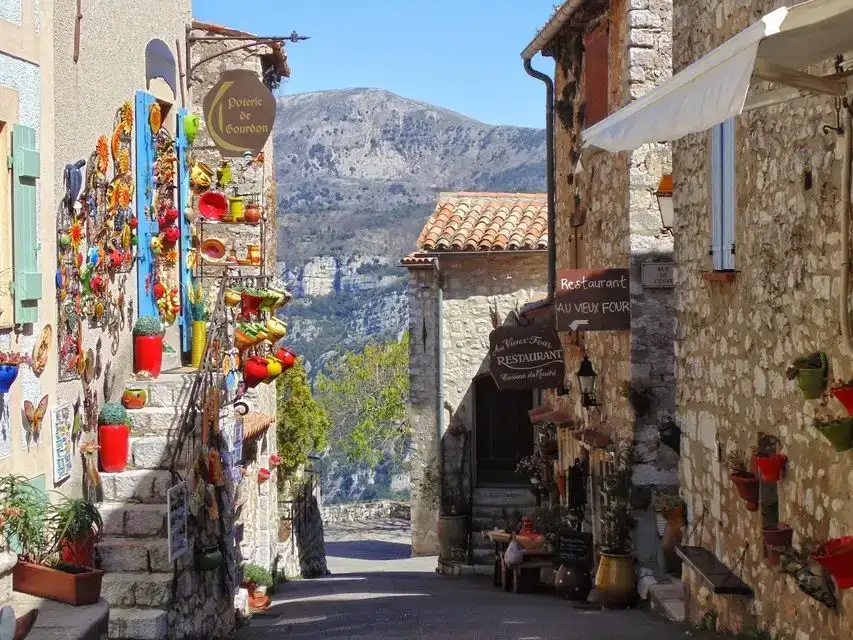 Platteland en dorpen van de Franse Rivièra