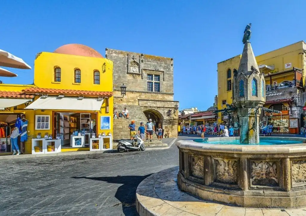 choses sympas à faire en Grèce visiter Rhodes