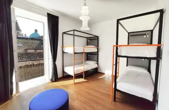 Charmosa casa em estilo italiano