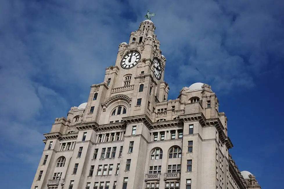 O edifício do fígado em Liverpool, Reino Unido