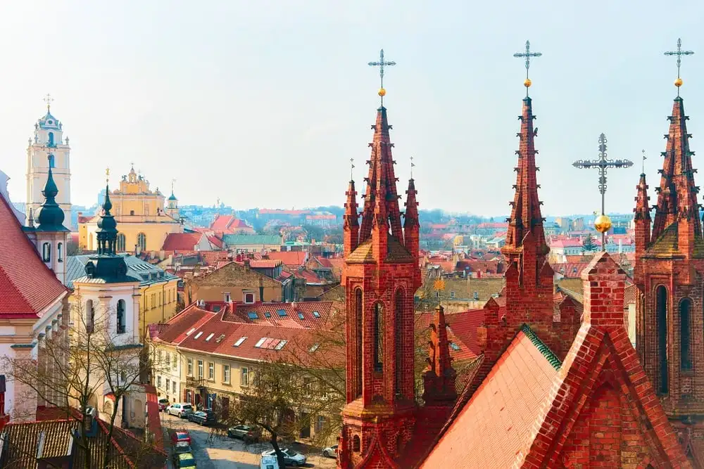 rankšluostis nuo jūros iki viršūnės
