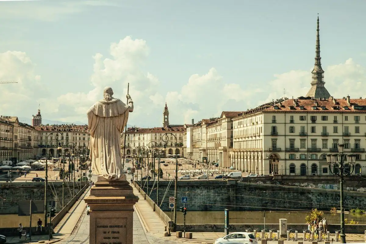 praça vittorio em turim itália