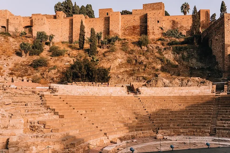 Un théâtre romain et un château maure à Malaga, Espagne