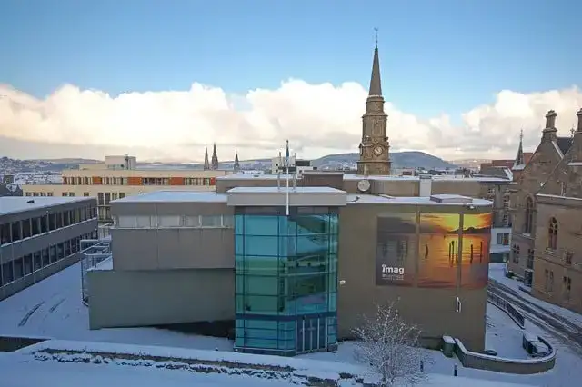Tản bộ quanh vườn bách thảo ở Inverness