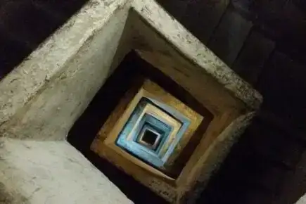 Aventure-se pelas ruas da cidade até o subsolo de Nápoles