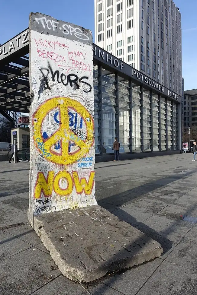 Berlin Duvarı'nın bir parçası Potsdamer Platz, Berlin, Almanya