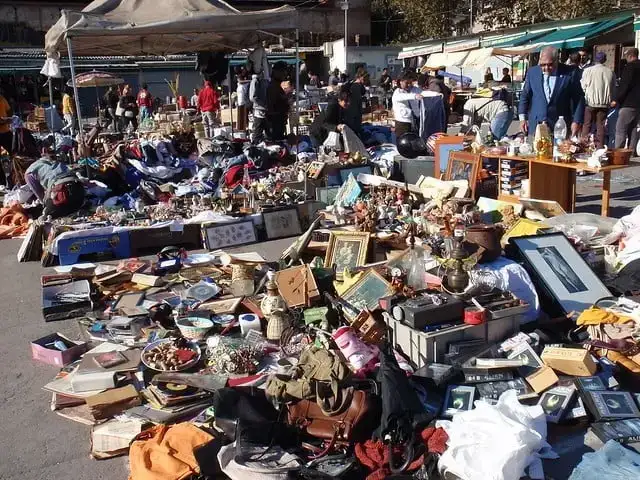 Le marché aux charmes