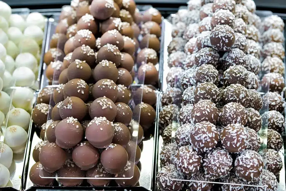 LINDT Swiss Chocolate Experiență