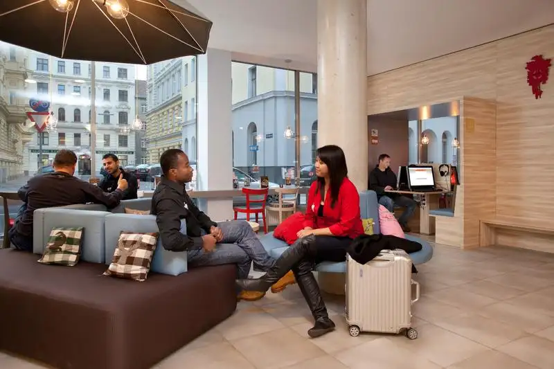 Ontmoet andere reizigers in het A&T Holiday Hostel Wien in Wenen