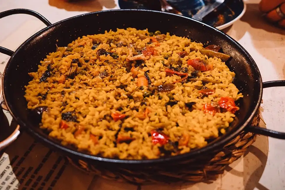 Paella Granadassa, Espanjassa
