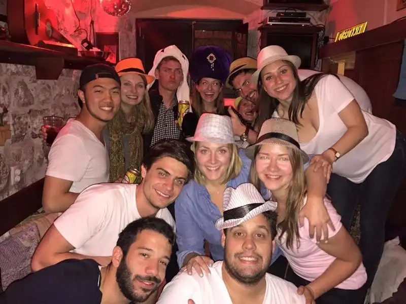 Fêtes à l’auberge de la vieille ville de Dubrovnik