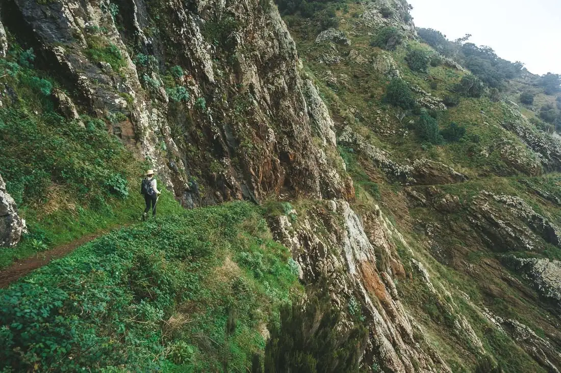 SENTIER LARANO