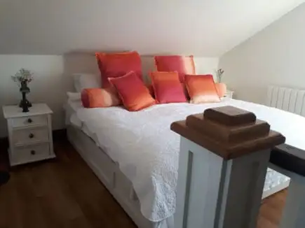 อพาร์ทเมนท์ Urban Retreat Airbnb