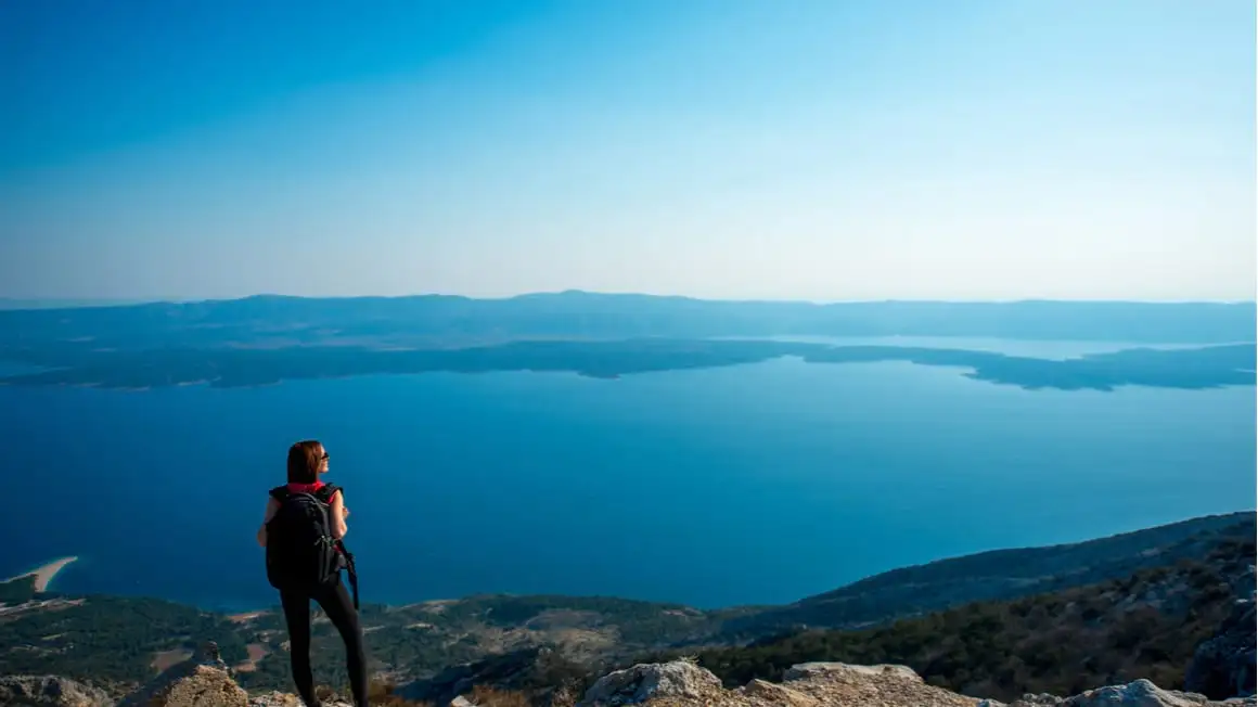 Le sentier Vidova Gora doit être une randonnée incontournable en Croatie