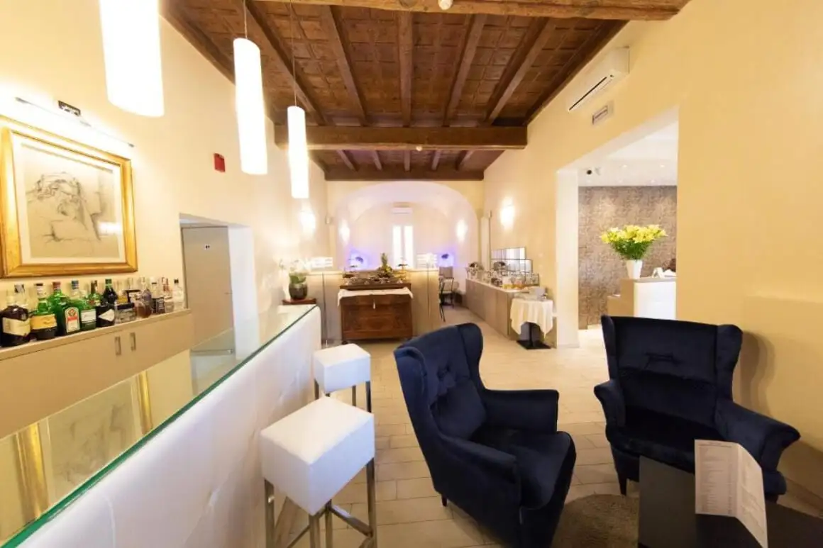 Apartamento entero moderno y espacioso.