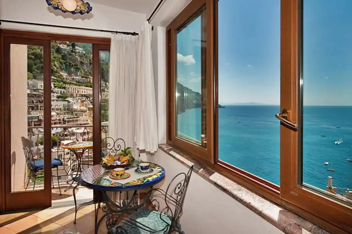 Charmoso apartamento com vista para o mar