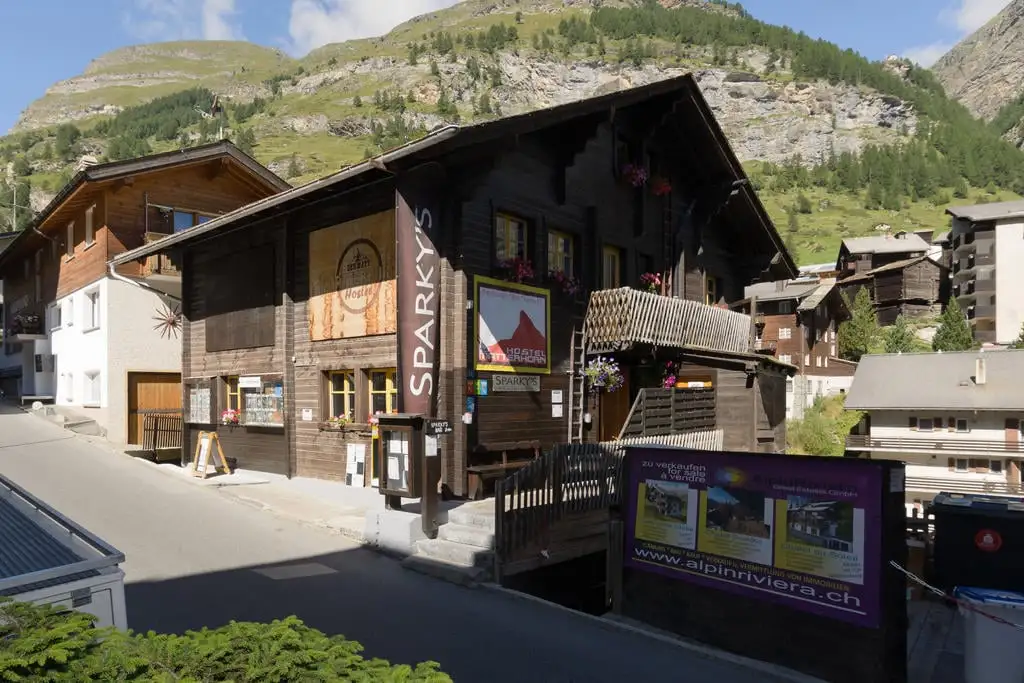 Zermatt இல் எளிதான அறை செயின்ட் Niklaus சிறந்த தங்கும் விடுதிகள்