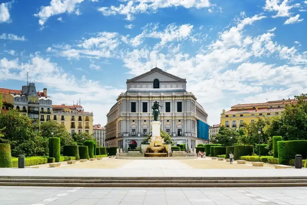 Kraliyet Tiyatrosu