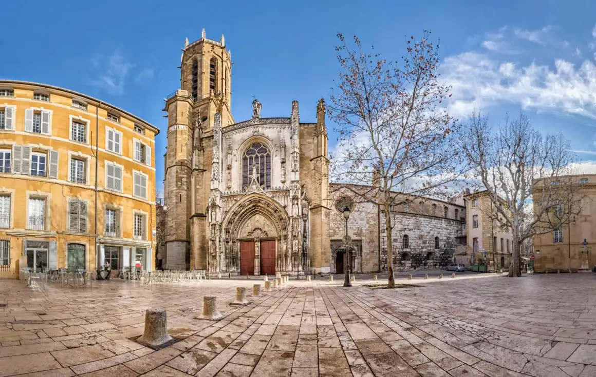 Den Helige Frälsarens katedral i Aix en Provence