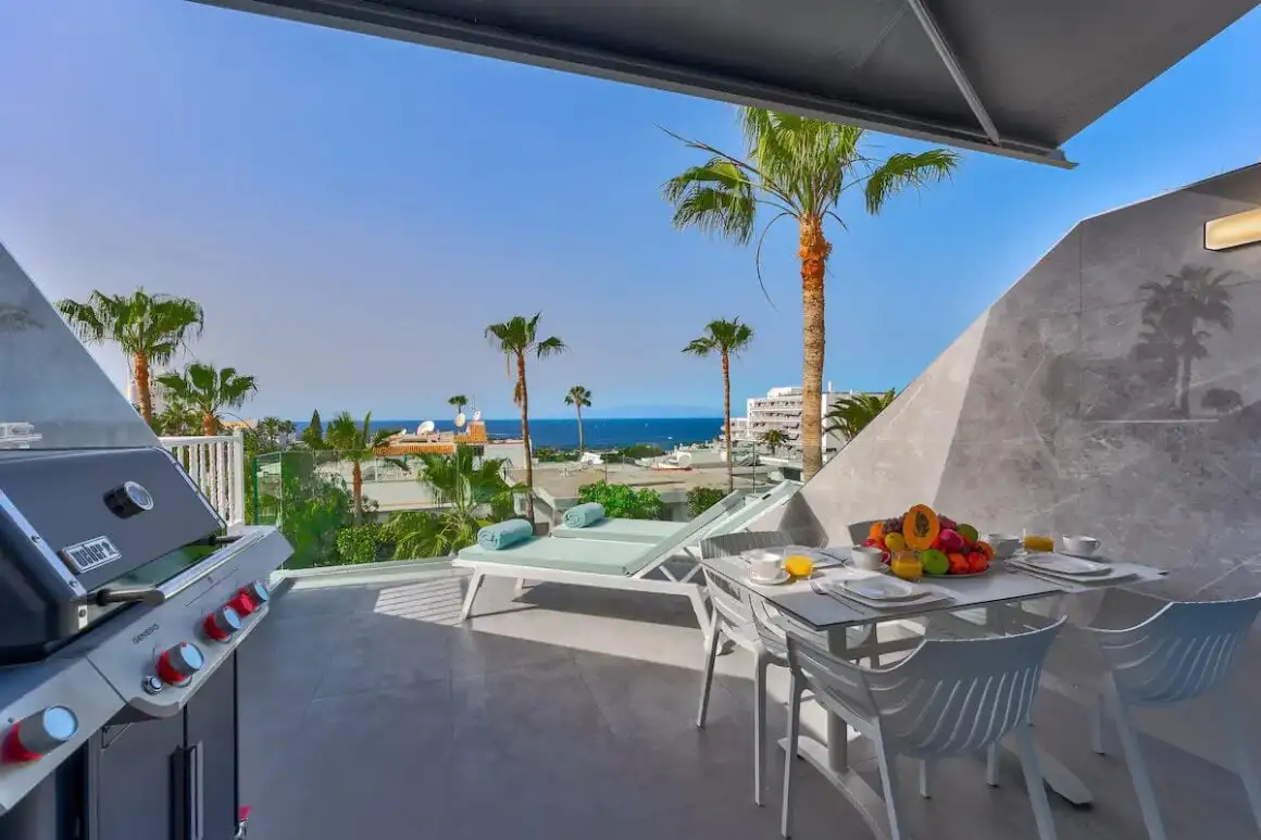 Le Penthouse de Première Ligne avec Vue sur la Mer