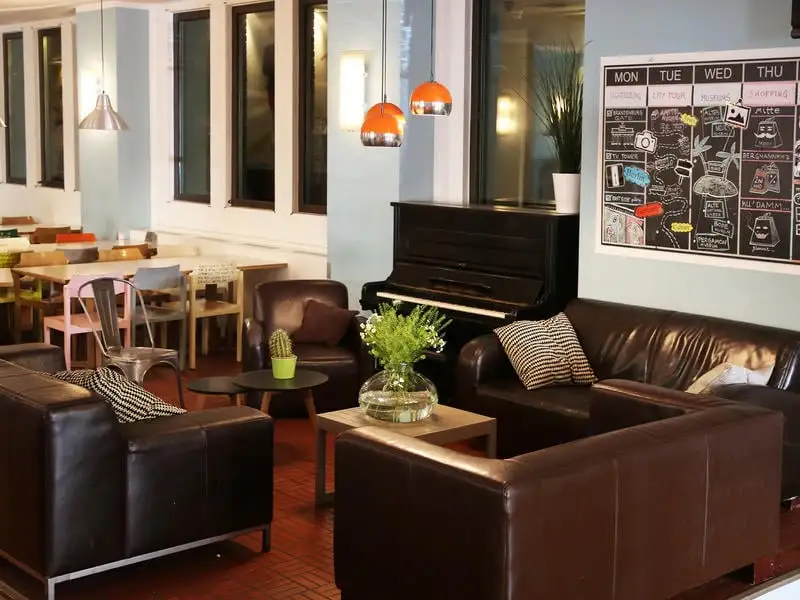 Une des chambres simples mais confortables du Tournesol Hostel