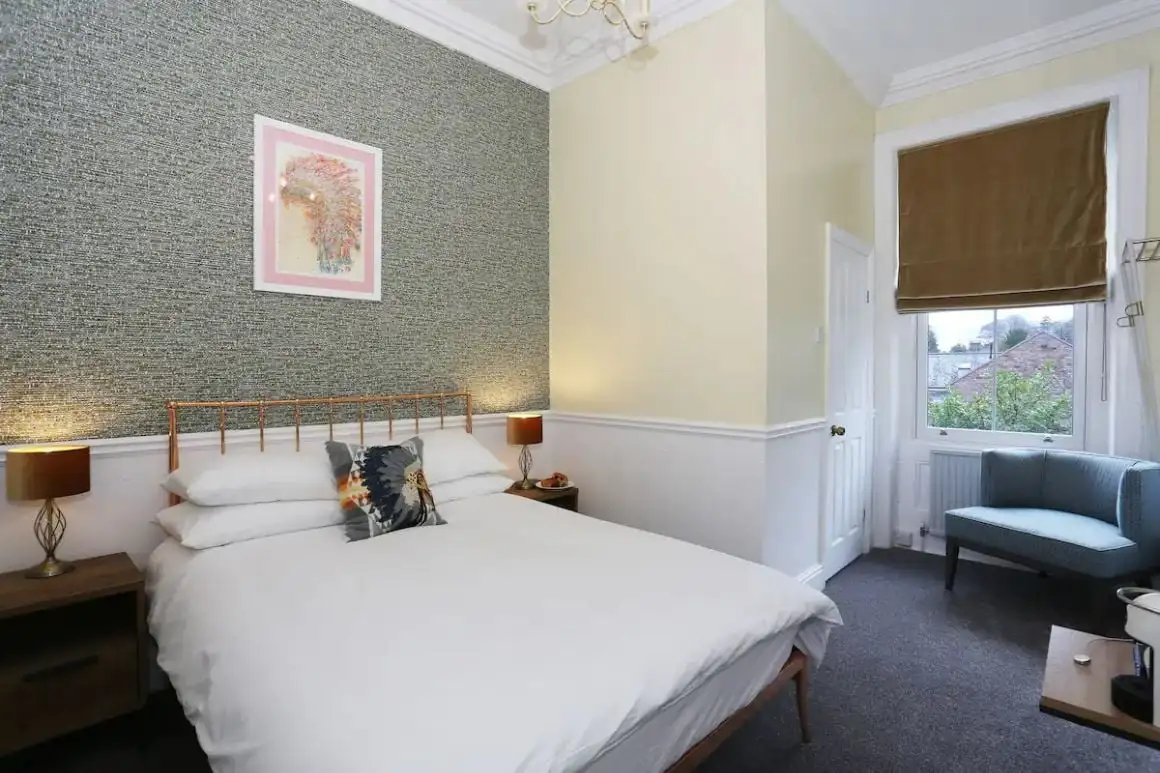 Паб Gillygate з оновленими номерами BnB, Йорк
