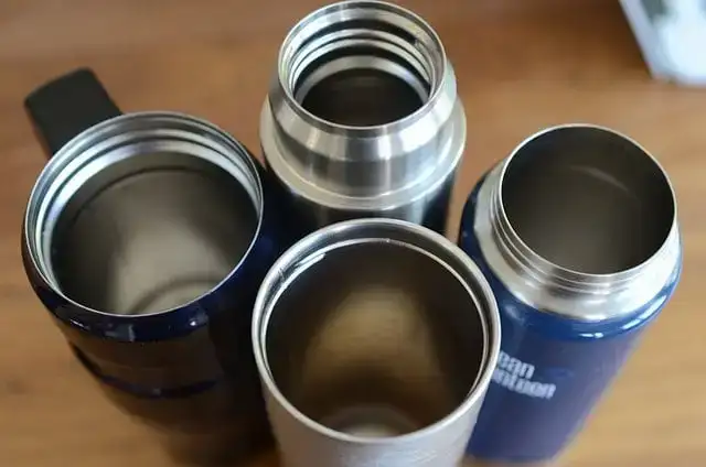 Les meilleures bouteilles d'eau filtrées en acier inoxydable sont plus résistantes et plus durables