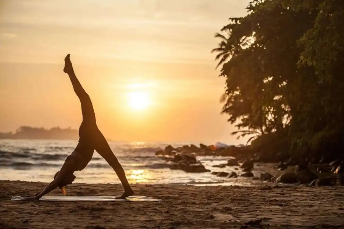 7 jours en stage de yoga holistique en bord de mer à Talalla