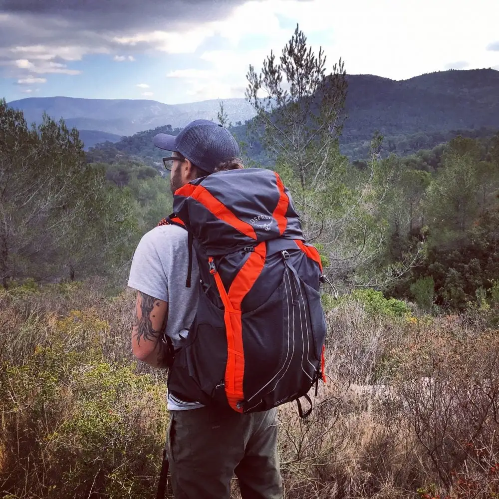 mochila osprey exos 58