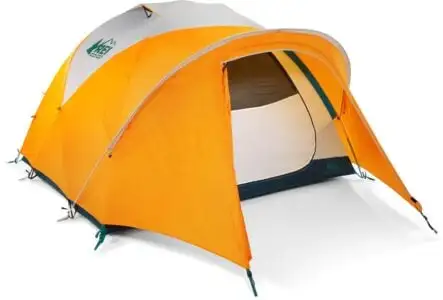 Camp de base REI 4