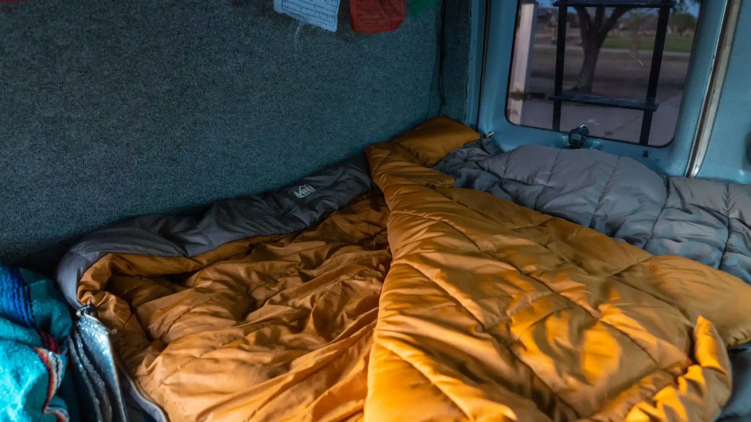 Podwójny śpiwór REI Siesta z kapturem 20