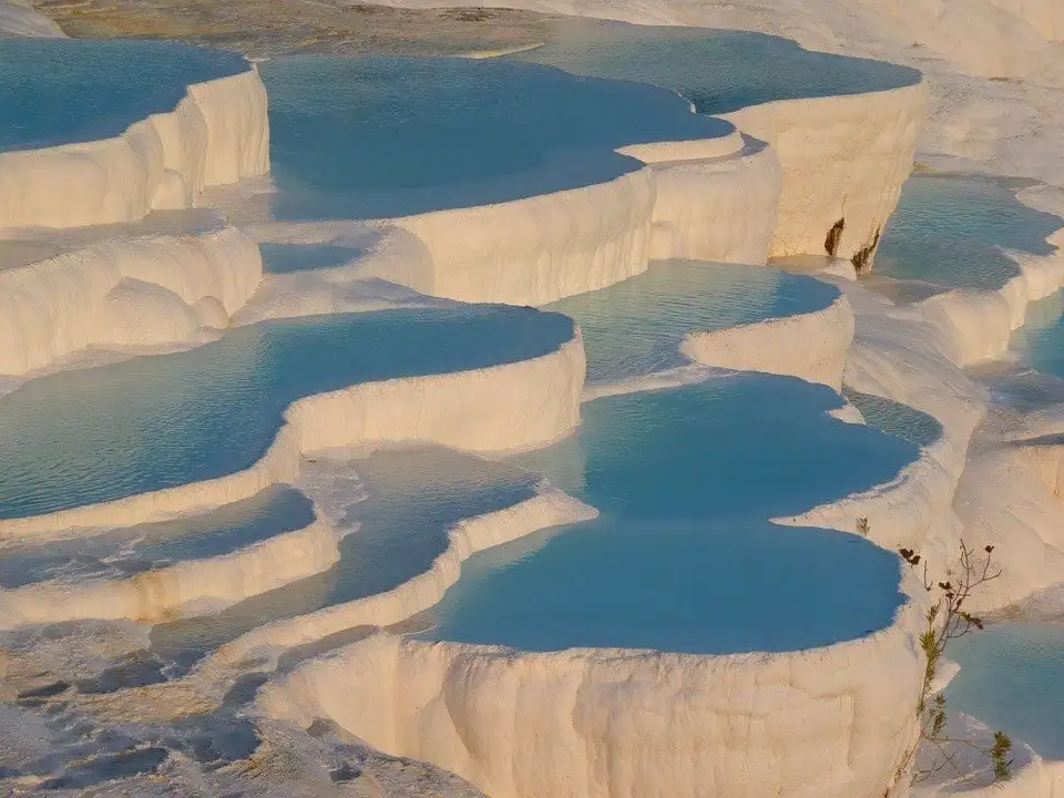 Les travertins paradisiaques de Pamukkale