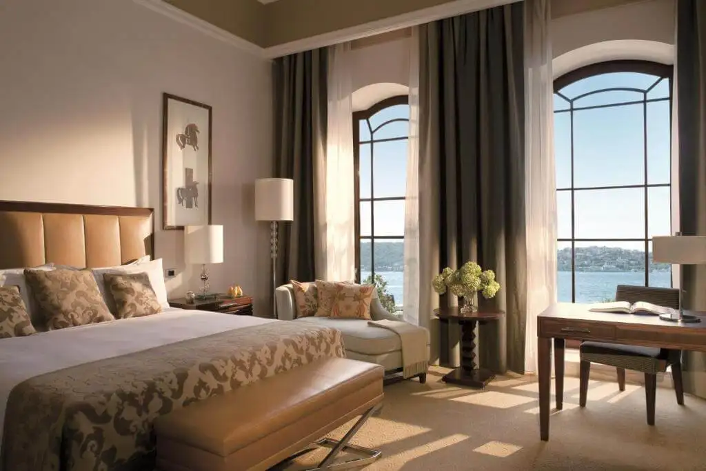 Le Four Seasons Istanbul au Bosphore
