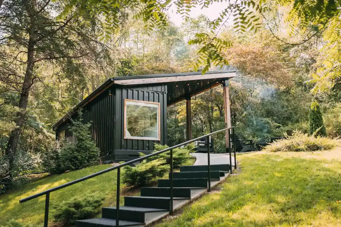 Kuća labudova u sumrak - Oregon