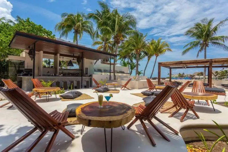 Lotus Beach Hotel Pulau Mujeres