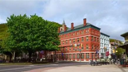 Radisson Lackawanna Station