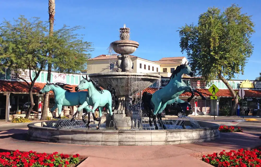 South Scottsdale, Scottsdale