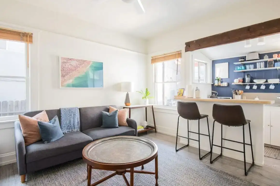 Bright Venice Beach Bungalow Los angeles
