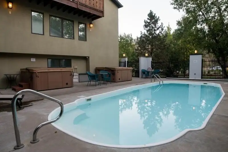 Lago Estes: dove alloggiare con un budget limitato